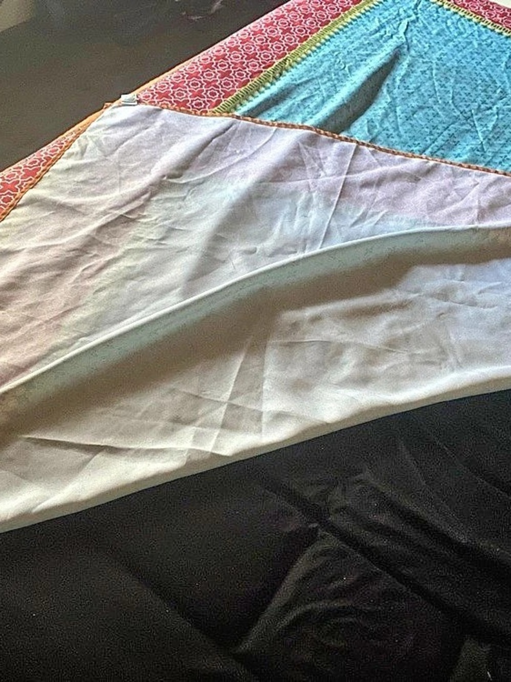 Geometric Blue & Red Table
cover - Picture 4 of 4